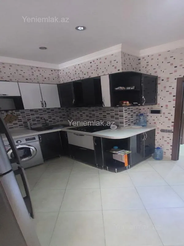 Satılır 3 otaqlı yeni tikili 95 m²