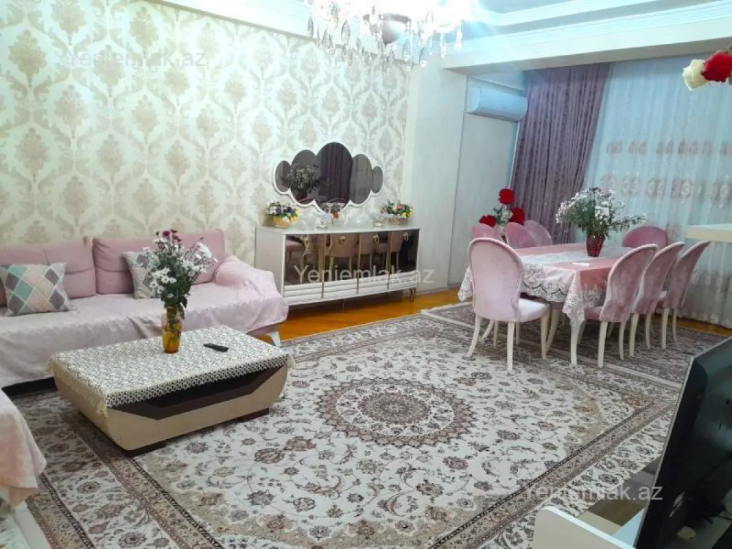 Satılır 3 otaqlı yeni tikili 135 m²