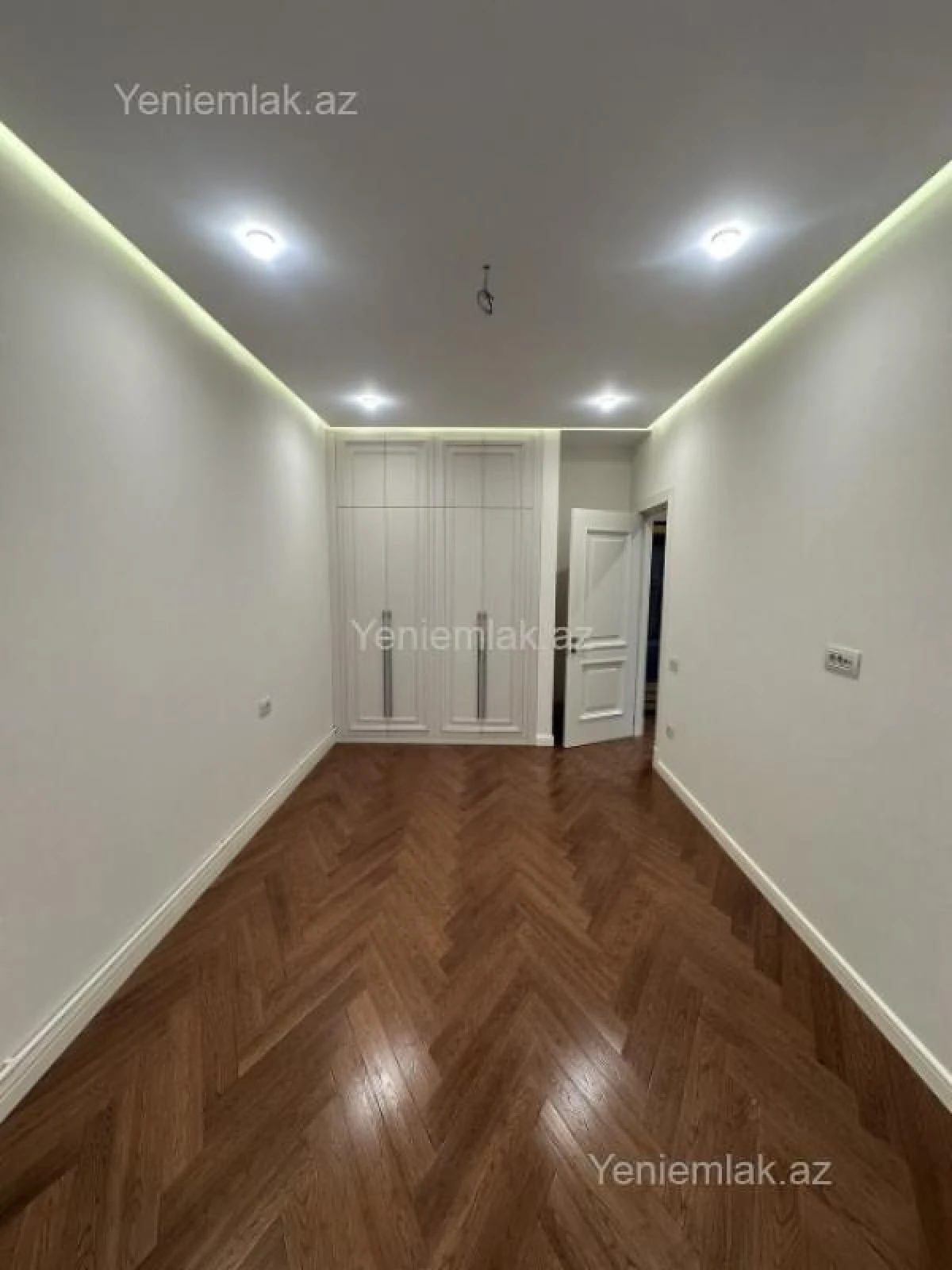 Satılır 2 otaqlı yeni tikili 69 m²
