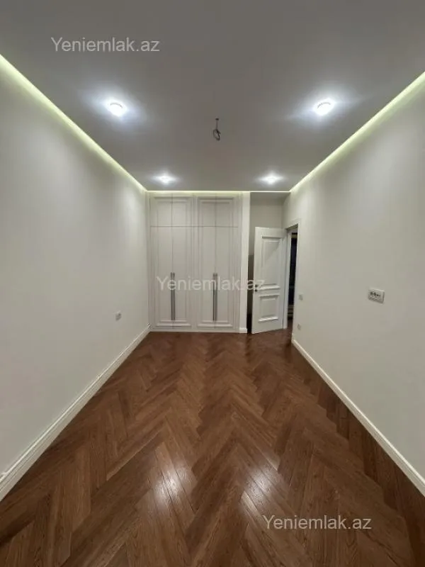 Satılır 2 otaqlı yeni tikili 69 m²