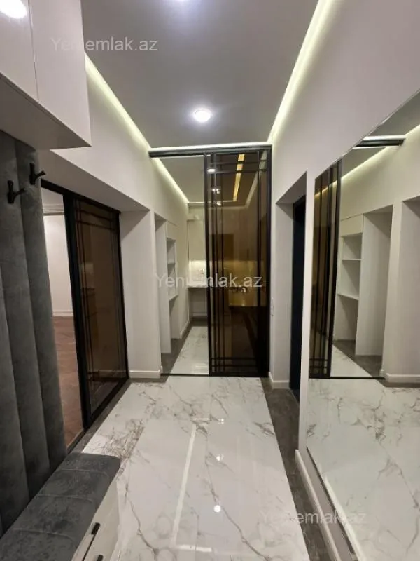 Satılır 2 otaqlı yeni tikili 69 m²
