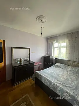 Satılır 4 otaqlı köhnə tikili 85 m²