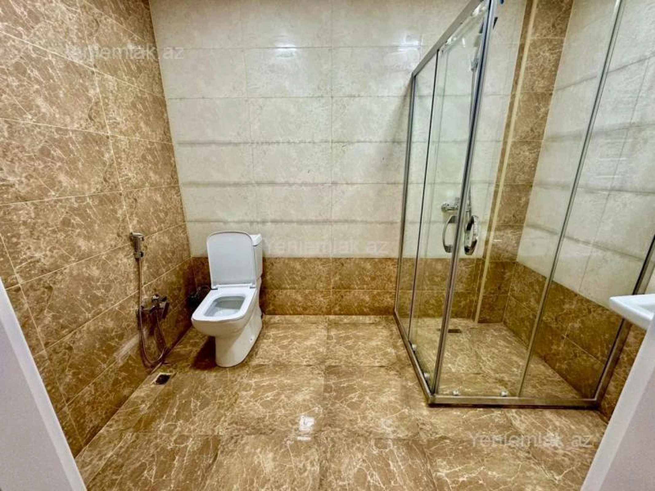 Satılır 2 otaqlı yeni tikili 77 m²