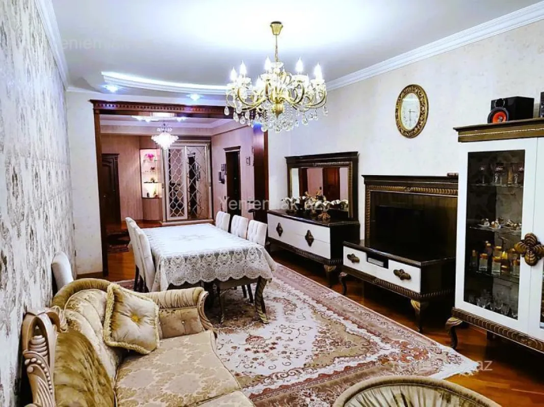 Satılır 3 otaqlı yeni tikili 125 m²
