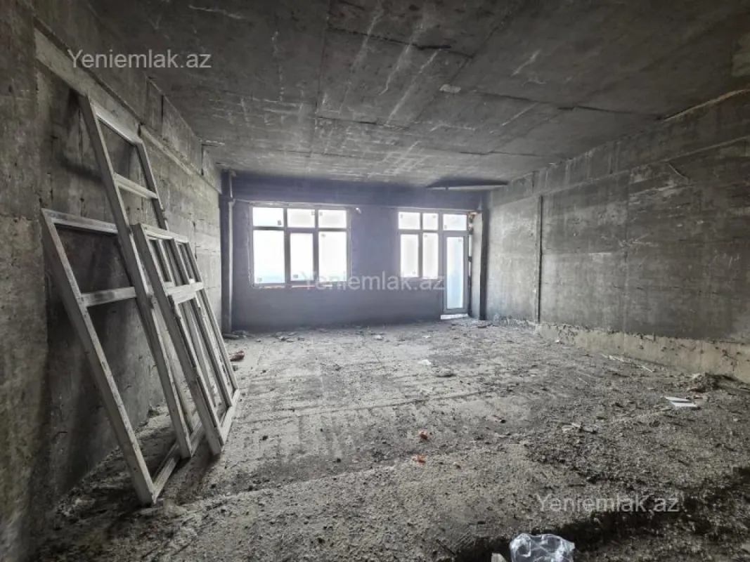 Satılır 4 otaqlı yeni tikili 170 m²