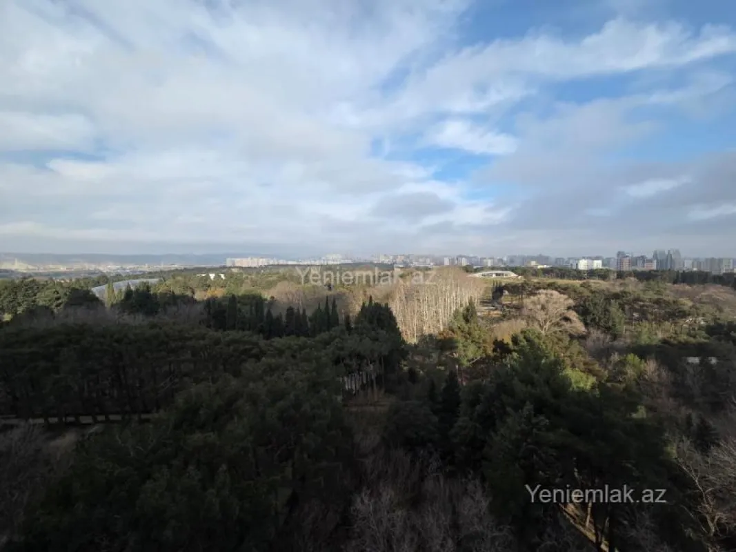 Satılır 4 otaqlı yeni tikili 170 m²