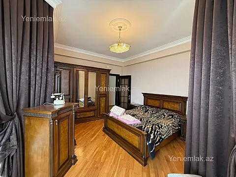 Satılır 3 otaqlı yeni tikili 125 m²