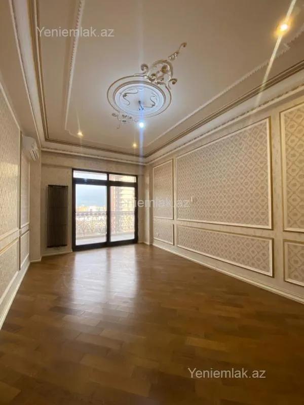 Satılır 4 otaqlı yeni tikili 240 m²