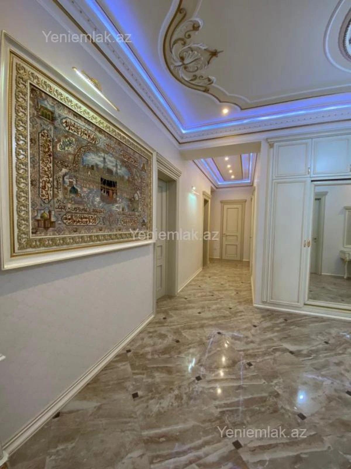 Satılır 4 otaqlı yeni tikili 240 m²