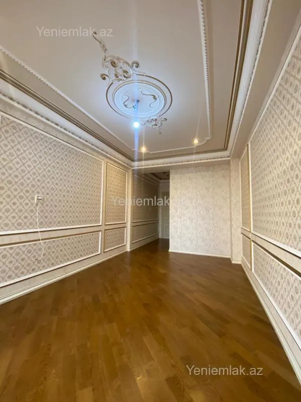 Satılır 4 otaqlı yeni tikili 240 m²