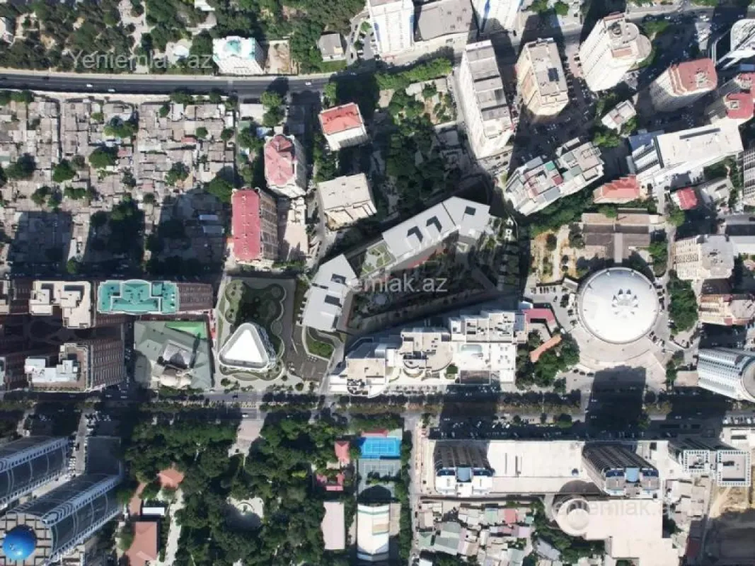 Satılır 2 otaqlı yeni tikili 60 m²