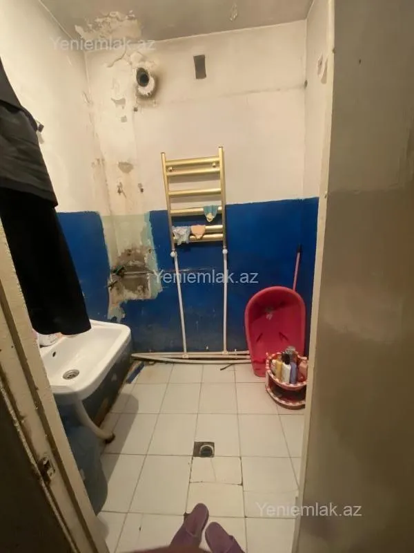 Satılır 3 otaqlı köhnə tikili 80 m²