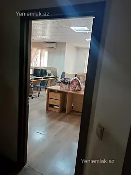 Satılır 5 otaqlı ofis 230 m²