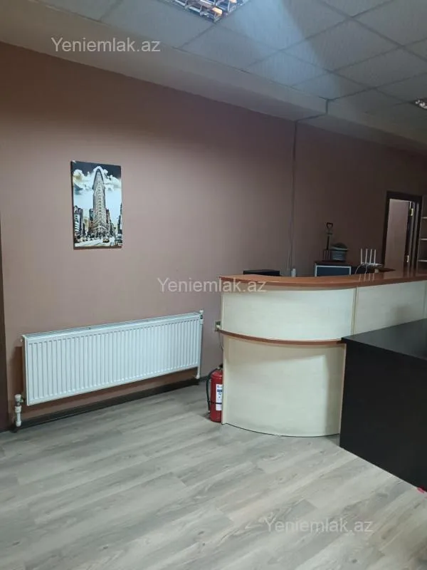 Satılır 5 otaqlı ofis 230 m²