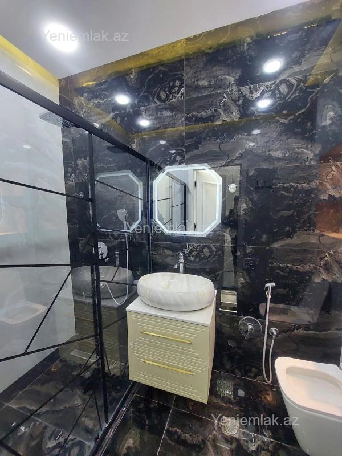 Satılır 3 otaqlı yeni tikili 95 m²