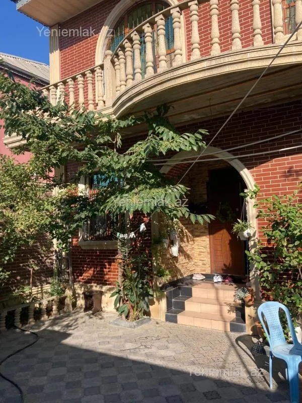 Satılır 5 otaqlı həyət evi 120 m²