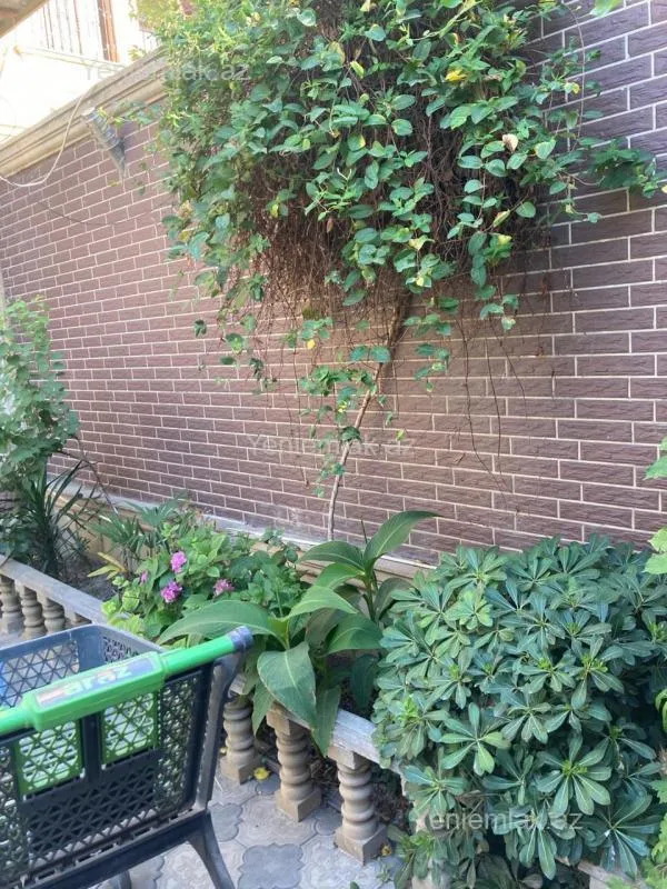 Satılır 5 otaqlı həyət evi 120 m²