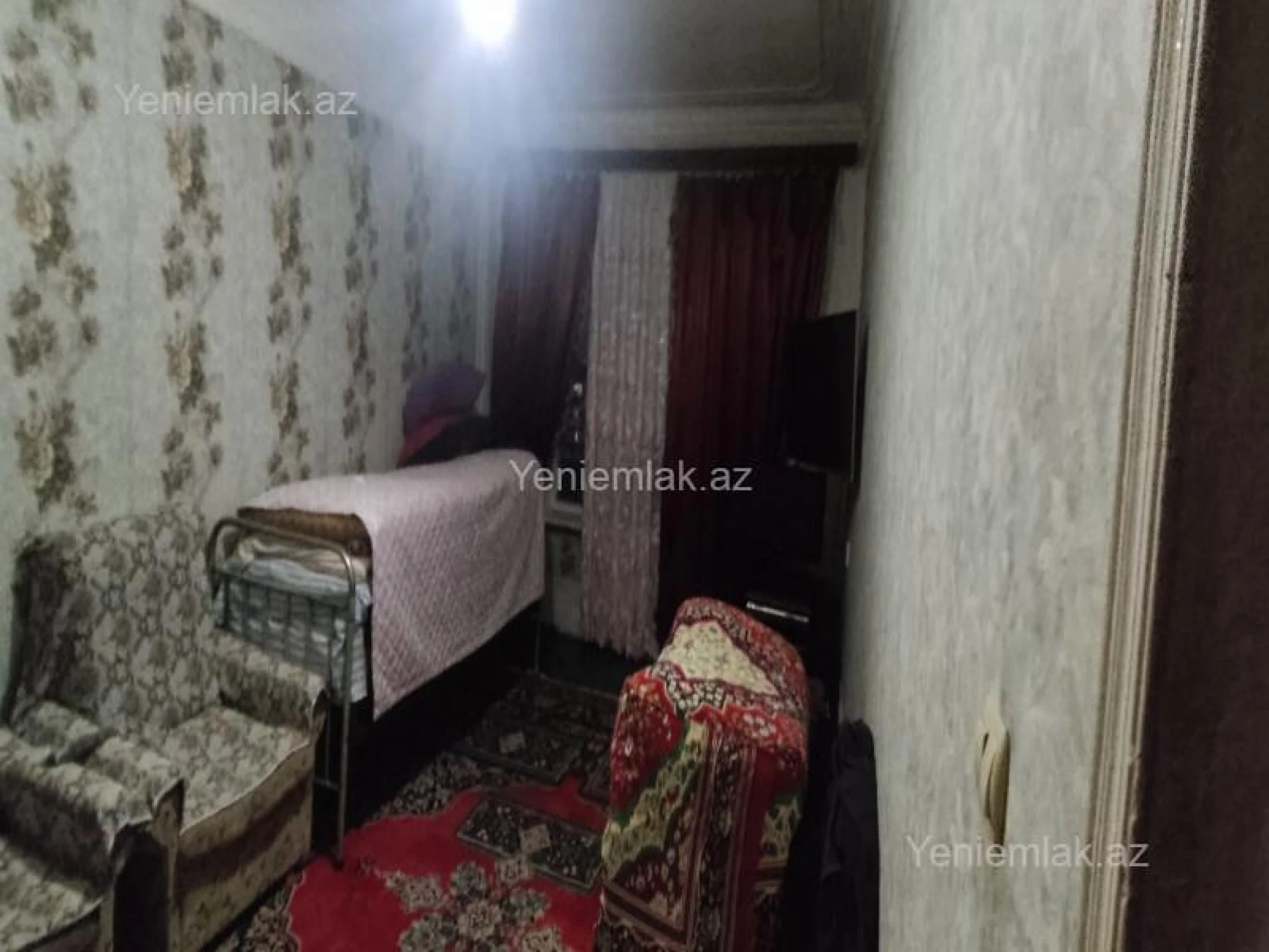 Satılır 5 otaqlı köhnə tikili 100 m²