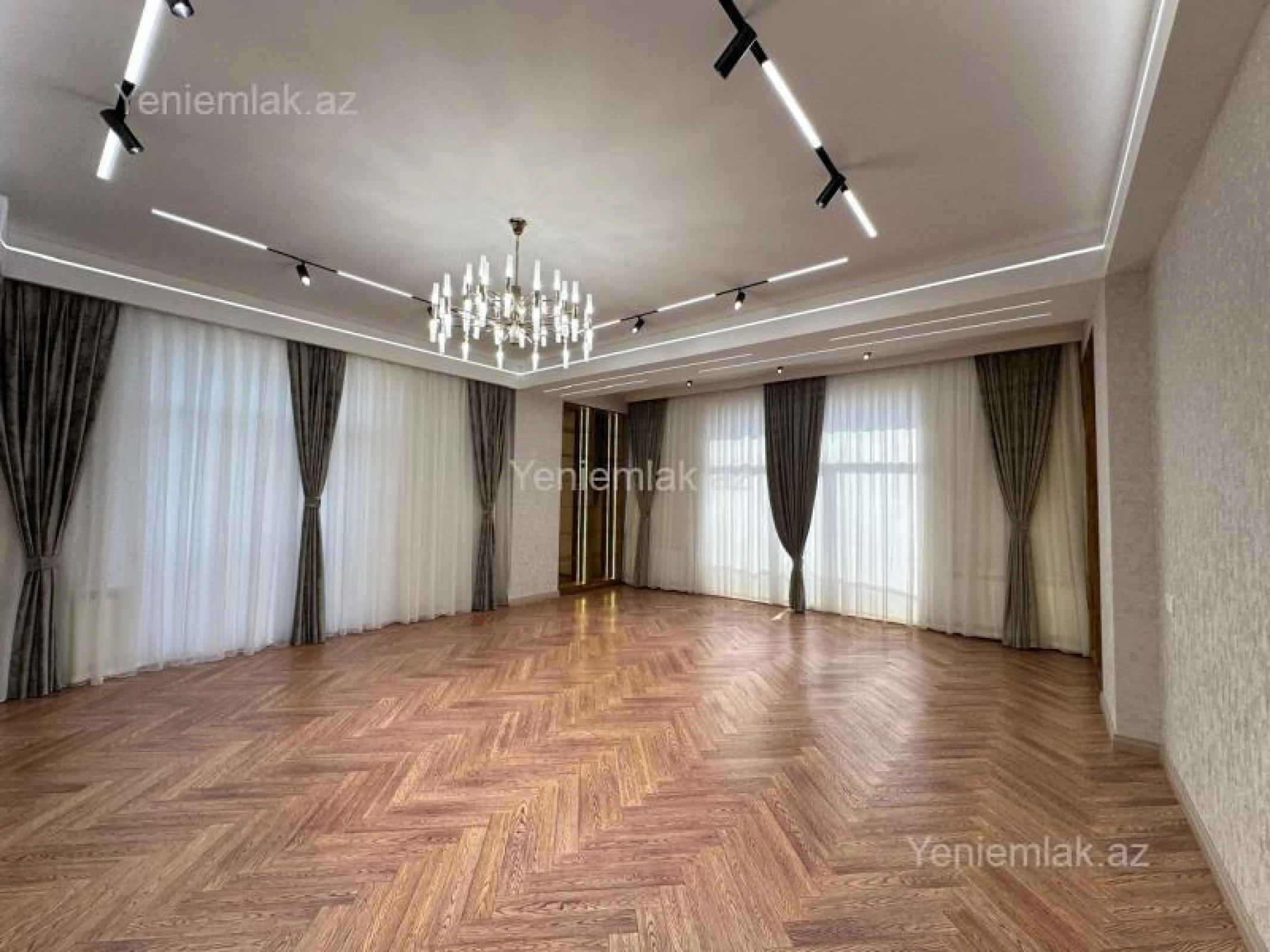 Satılır 4 otaqlı yeni tikili 195 m²