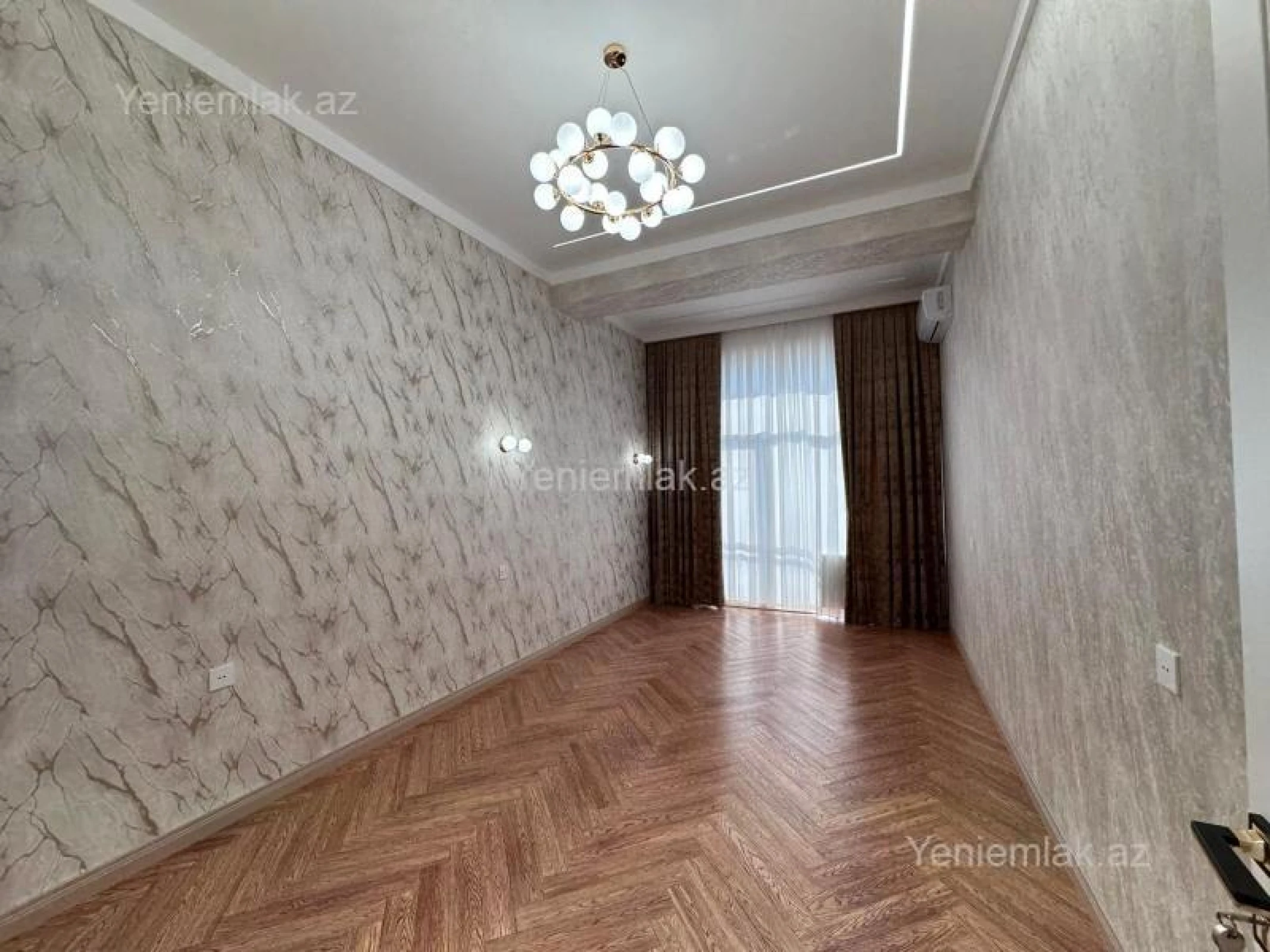 Satılır 4 otaqlı yeni tikili 195 m²
