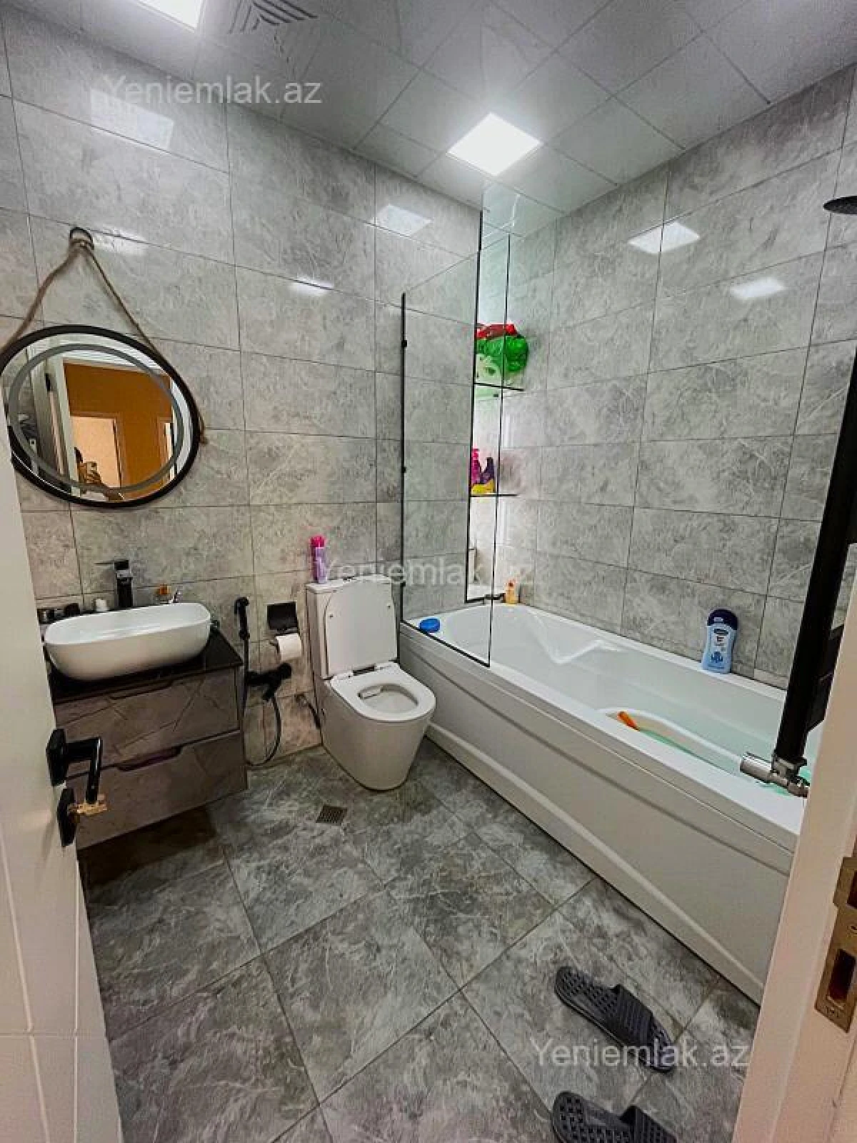 Satılır 3 otaqlı yeni tikili 120 m²