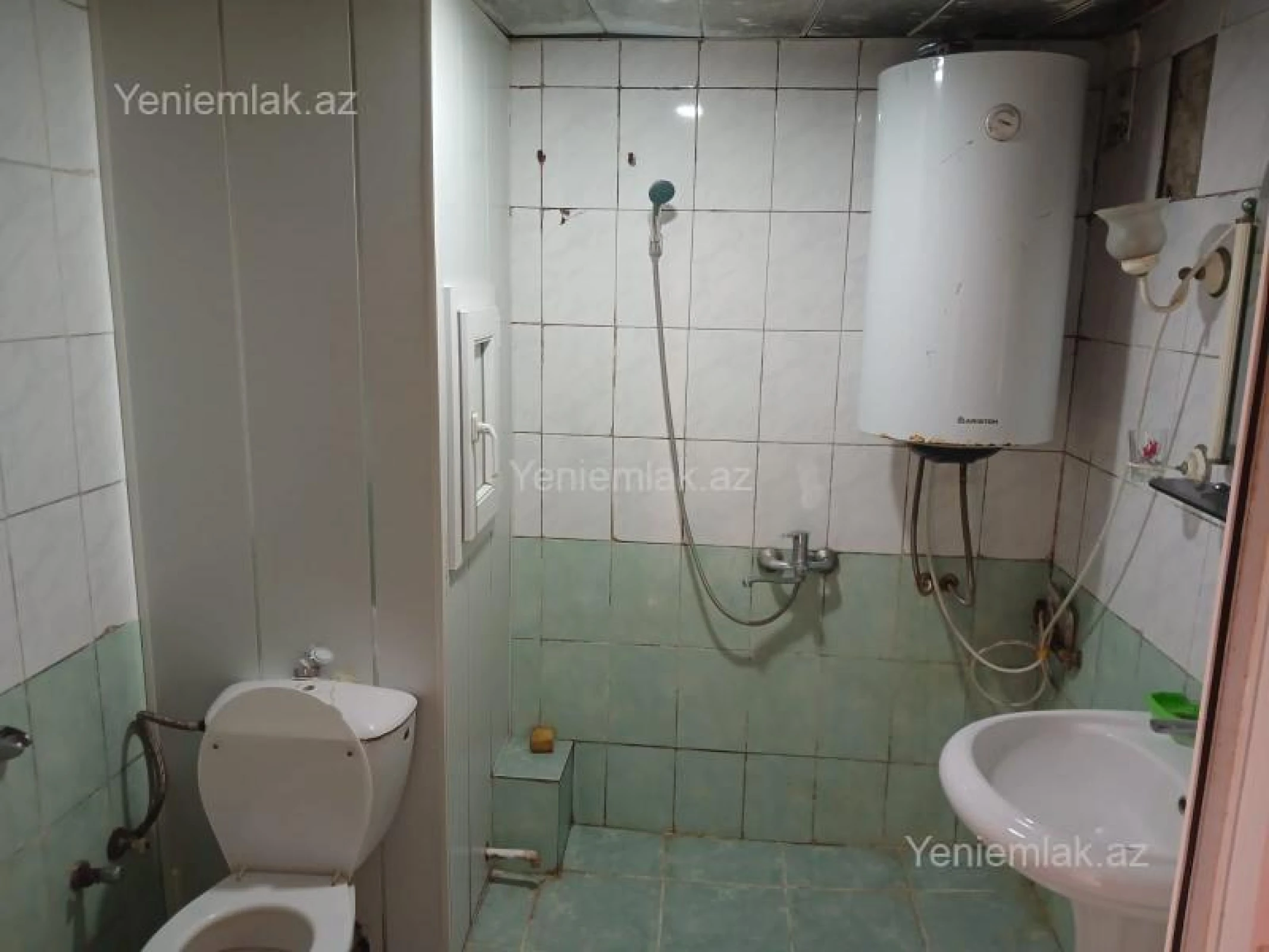 Satılır 3 otaqlı köhnə tikili 80 m²