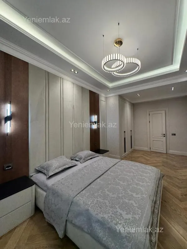 Satılır 4 otaqlı yeni tikili 165 m²