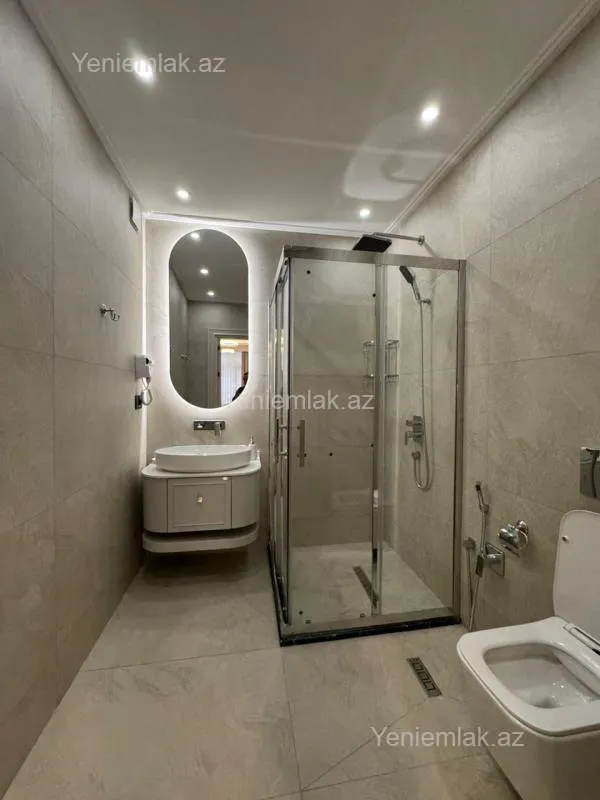 Satılır 4 otaqlı yeni tikili 165 m²