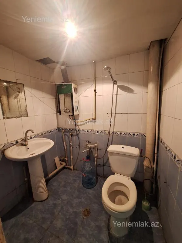 Satılır 2 otaqlı köhnə tikili 32 m²