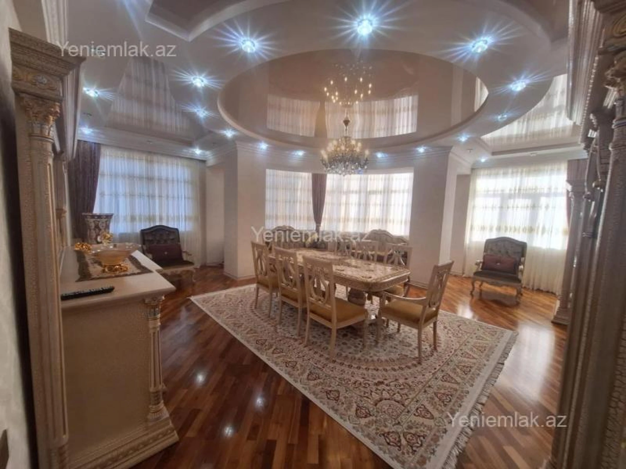 Satılır 4 otaqlı yeni tikili 200 m²