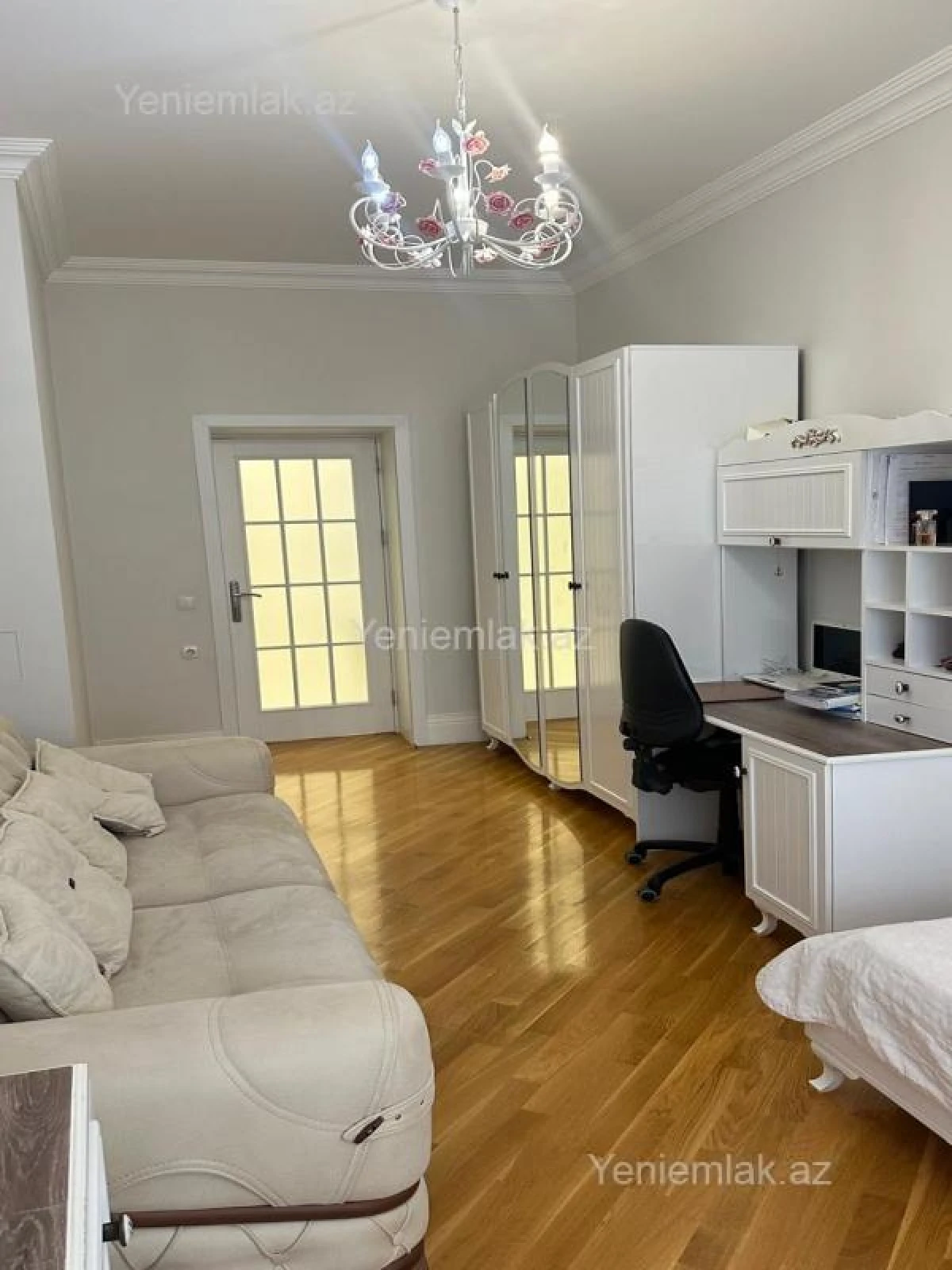 Satılır 3 otaqlı yeni tikili 157 m²
