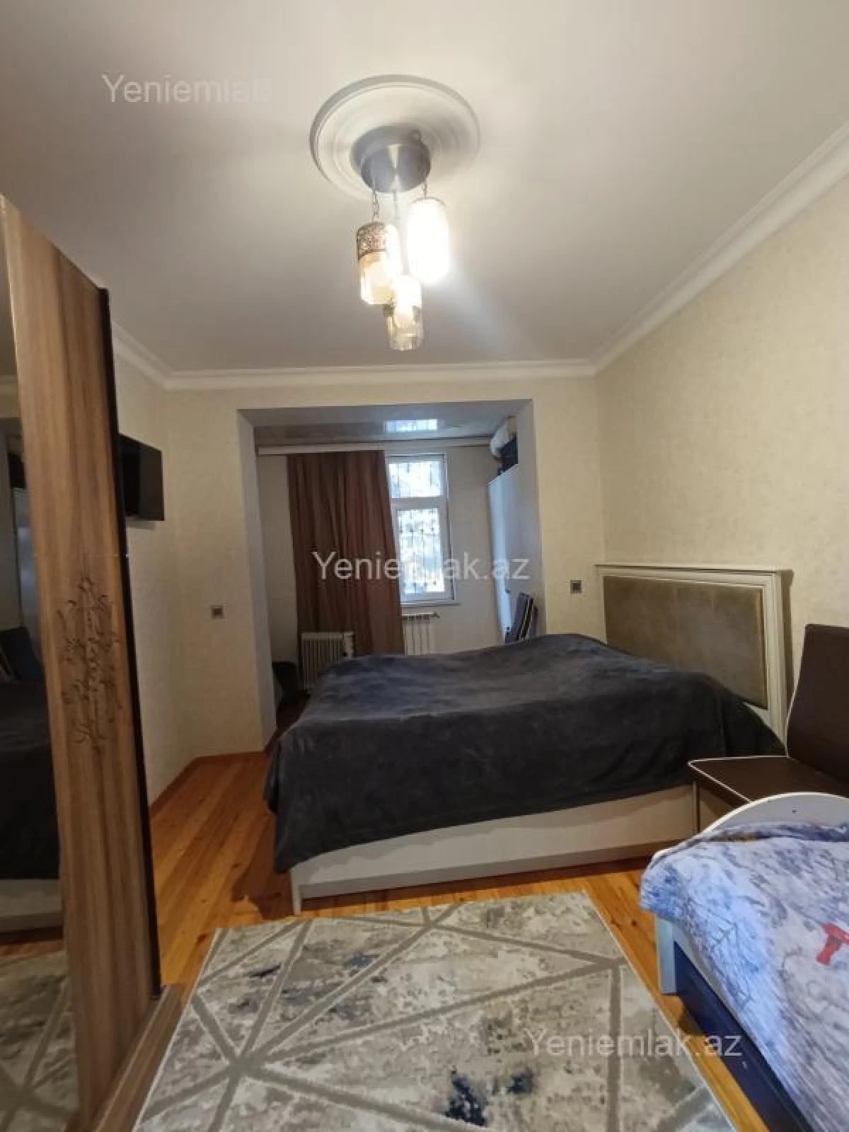 Satılır 2 otaqlı köhnə tikili 65 m²