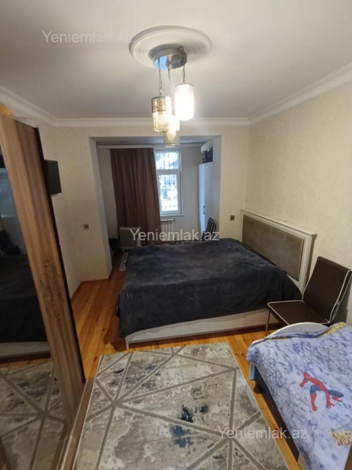 Satılır 2 otaqlı köhnə tikili 65 m²