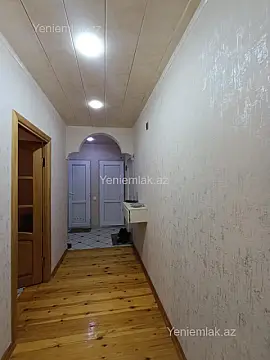 Satılır 2 otaqlı köhnə tikili 65 m²