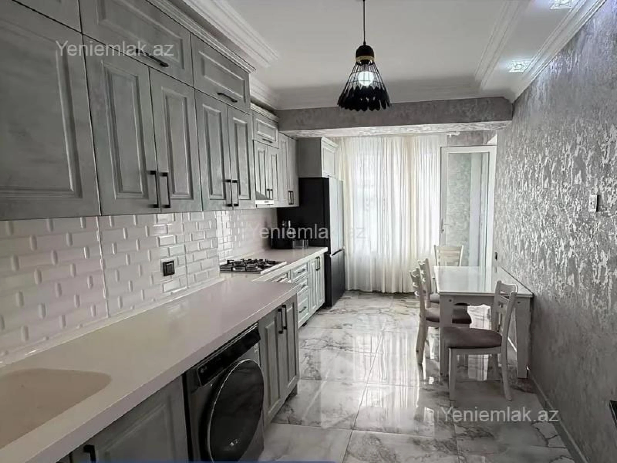 Satılır 3 otaqlı yeni tikili 128 m²
