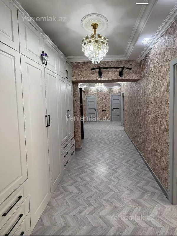 Satılır 3 otaqlı yeni tikili 128 m²