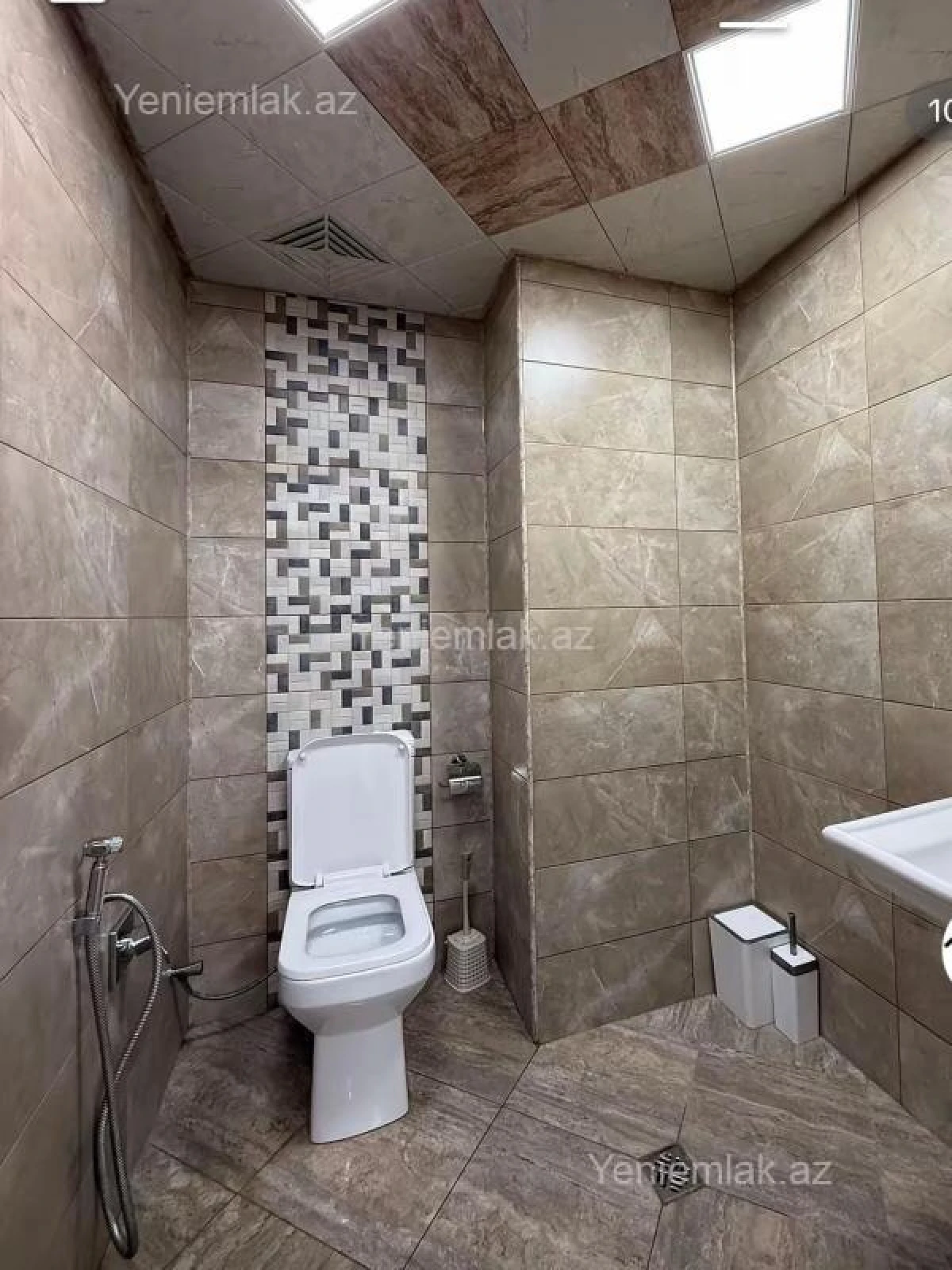 Satılır 3 otaqlı yeni tikili 128 m²