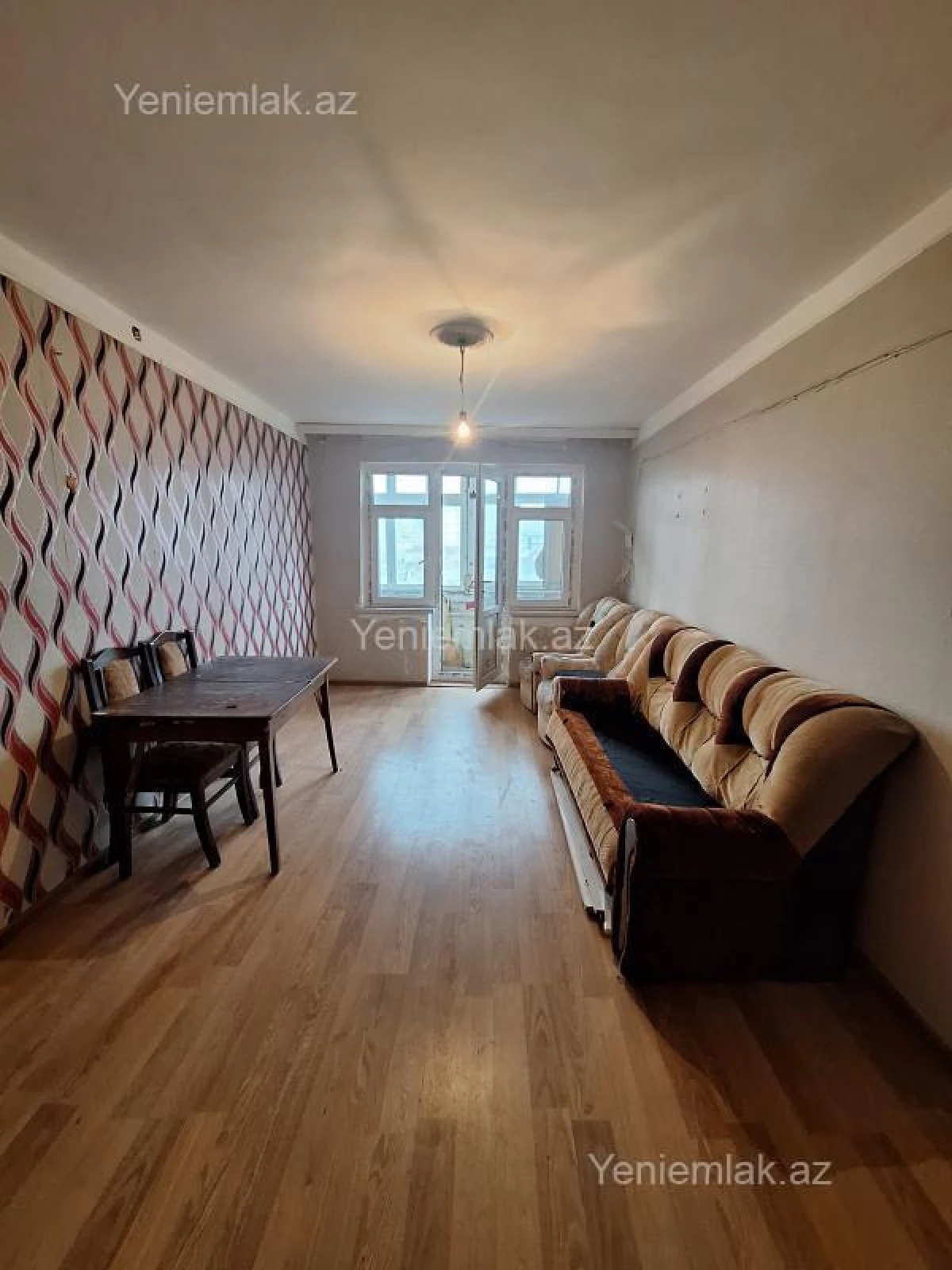 Satılır 2 otaqlı köhnə tikili 32 m²