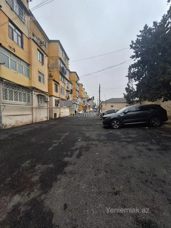 Satılır 2 otaqlı köhnə tikili 32 m²