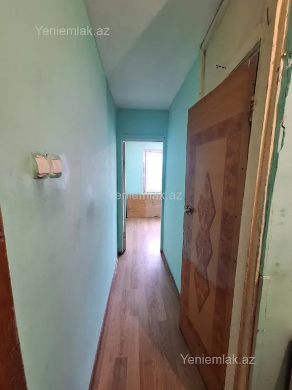 Satılır 2 otaqlı köhnə tikili 32 m²