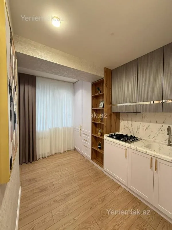 Satılır 2 otaqlı köhnə tikili 55 m²