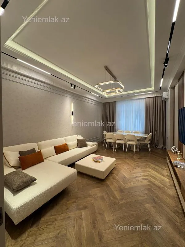 Satılır 3 otaqlı yeni tikili 120 m²
