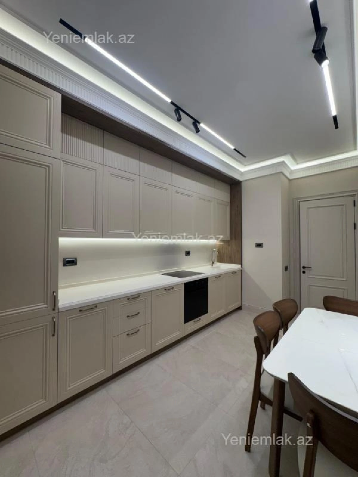 Satılır 3 otaqlı yeni tikili 120 m²