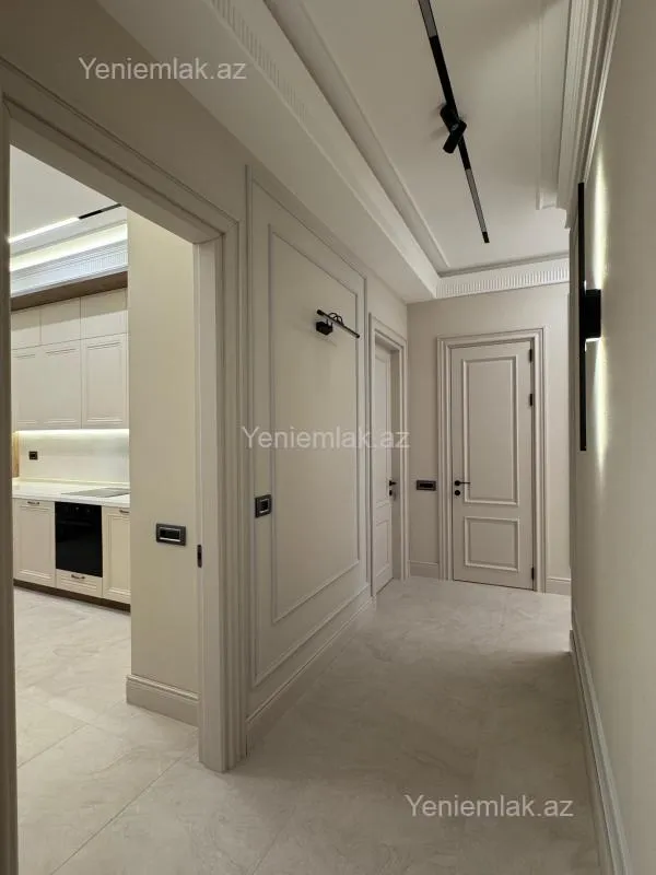 Satılır 3 otaqlı yeni tikili 120 m²