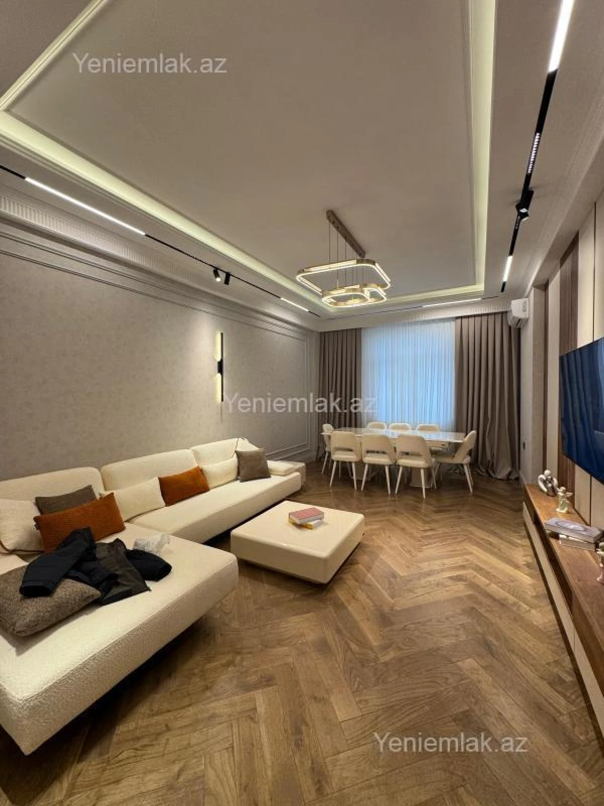 Satılır 3 otaqlı yeni tikili 120 m²