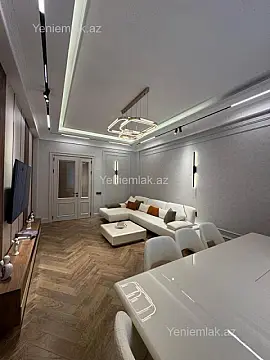 Satılır 3 otaqlı yeni tikili 120 m²