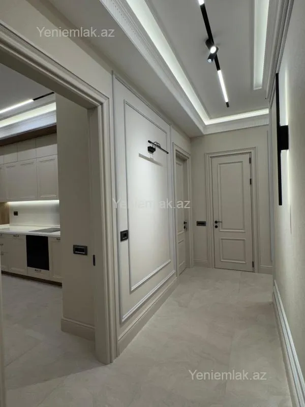 Satılır 3 otaqlı yeni tikili 120 m²