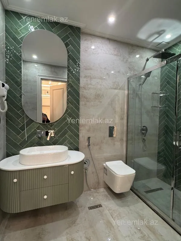 Satılır 3 otaqlı yeni tikili 120 m²