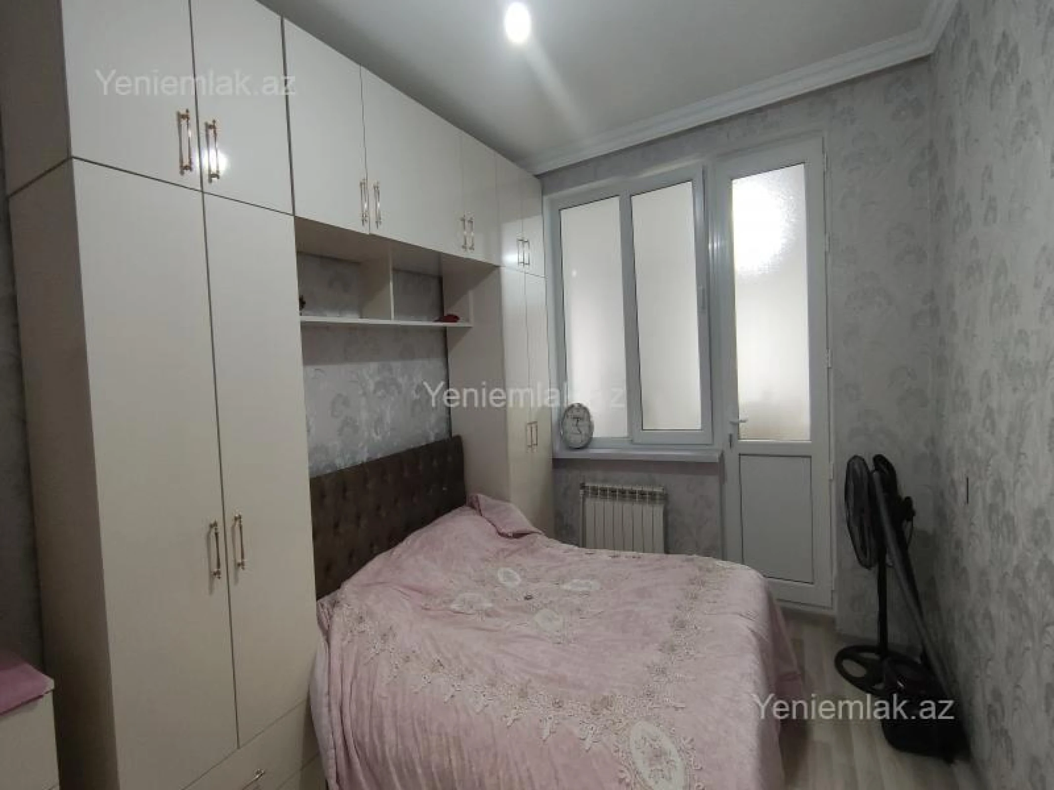 Satılır 2 otaqlı köhnə tikili 80 m²