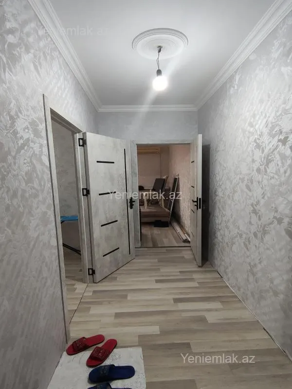 Satılır 2 otaqlı köhnə tikili 80 m²